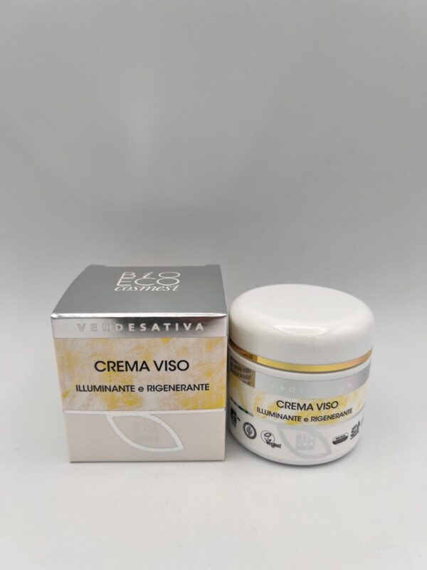 CREMA VISO ILLUMINANTE E RIGENERANTE